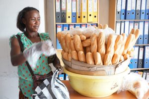 vendeuse de baguettes congolaise